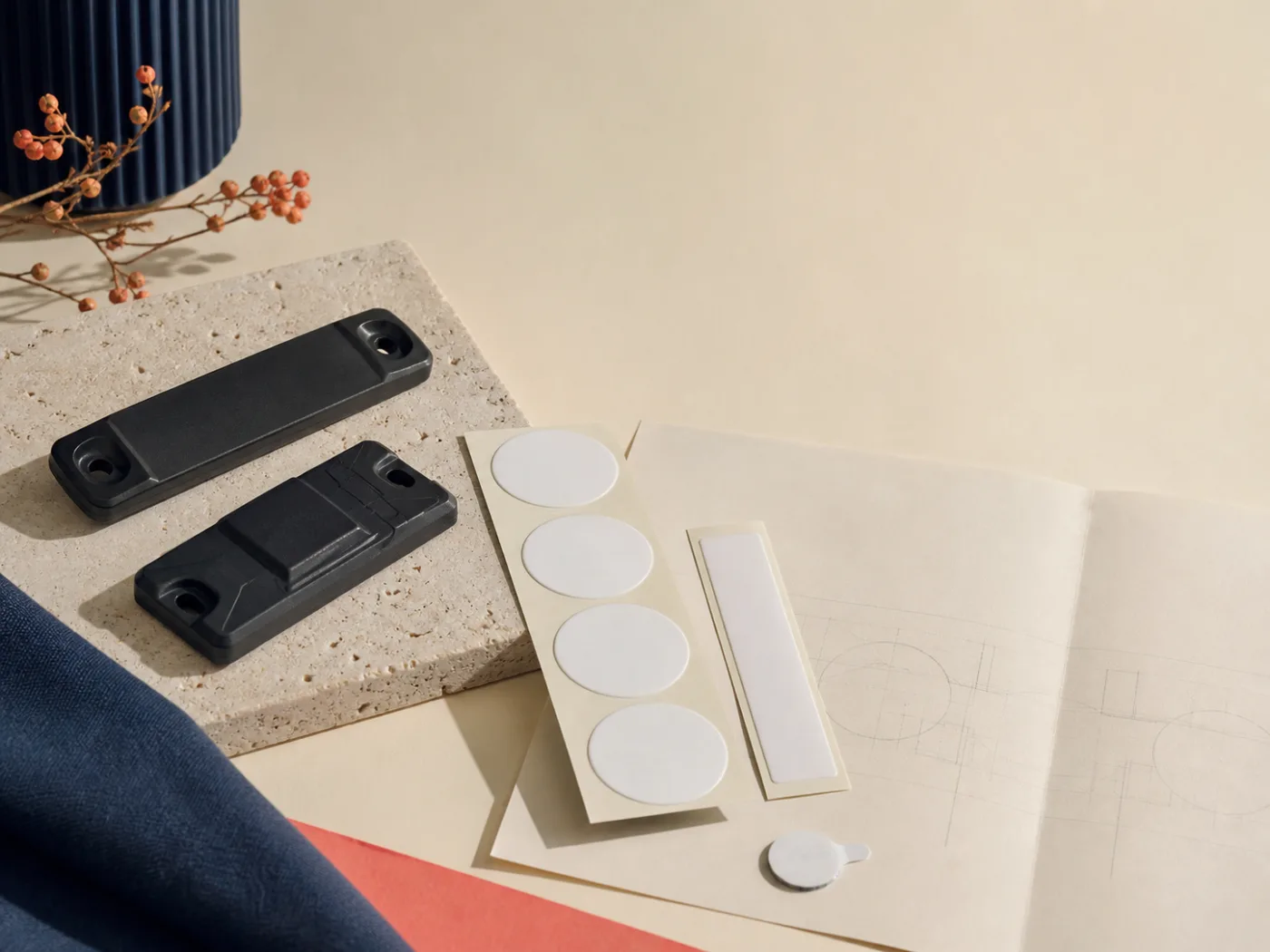 Étiquettes NFC et tags UHF non marqués